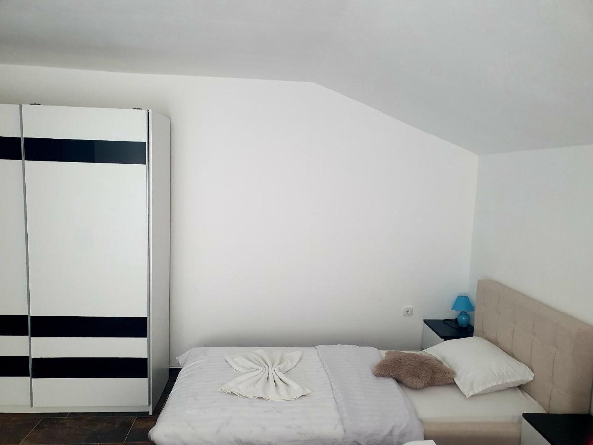 Motel Aladin ツァジン エクステリア 写真